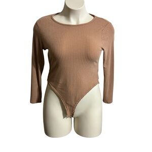 Tan Long Sleeve Bodysuit by boohoo